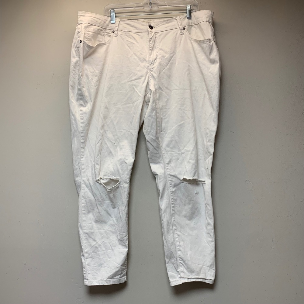 True Craft Skinny Jeans Women 18 White Good Distressed Mid Rise Stretch